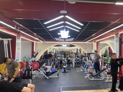 -英派斯健身旗舰店(海信国际中心馆)