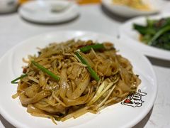老坛酸菜炒河粉-如轩海鲜砂锅粥(国际能源店)