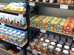 零售区-85度C(上海秀沿路店)