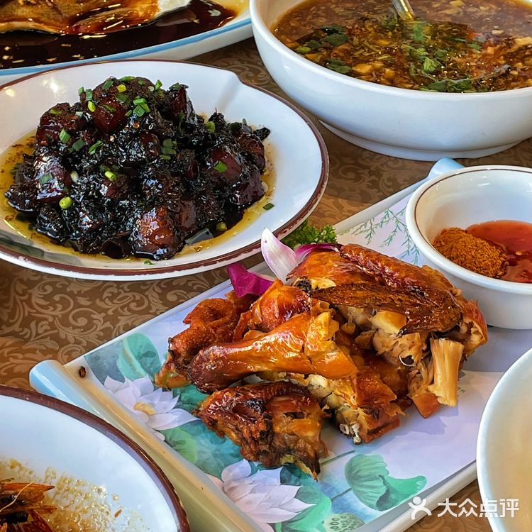 河坊街旁 别再说杭州是美食荒漠了
