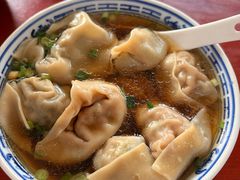 半菜半肉-古徽州馄饨店(宝安路店)