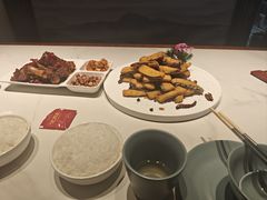 -老周家酱卤猪蹄私房菜(克拉玛依西街店)