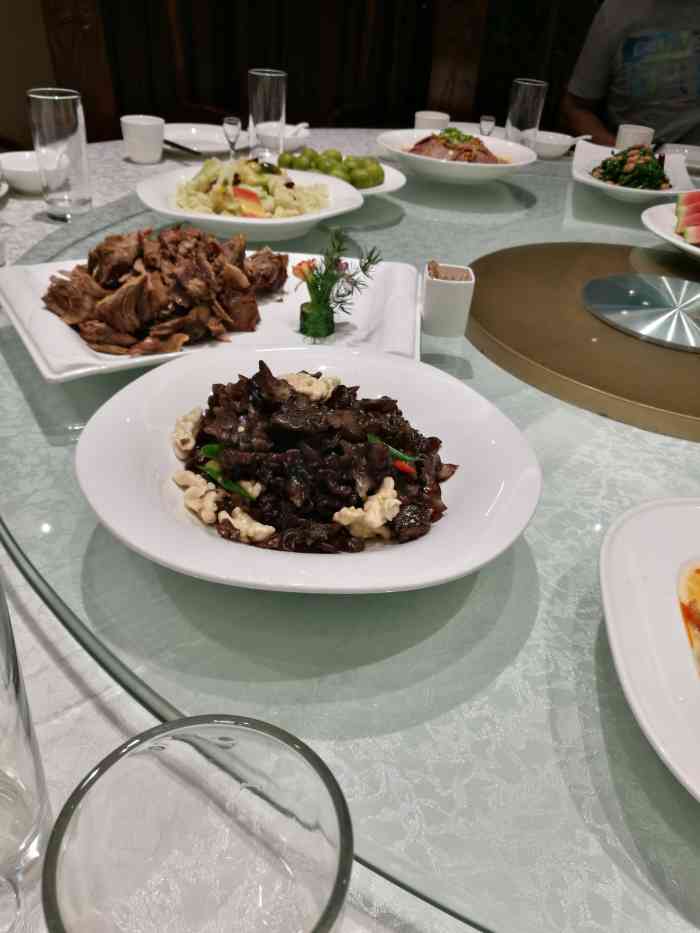 华都嘉宴·宴会厅-"这家店的老板和店员都认识,好多是从华年过.