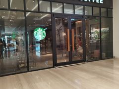 -星巴克臻选(南京金茂览秀城店)