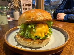 芝心手打牛肉堡-龙治汉堡(中华城店)