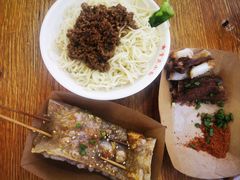 -八一路好吃街(雨田商务大厦店)