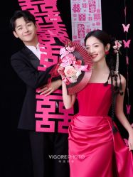 -雪中彩影婚纱摄影·微光艺术中心