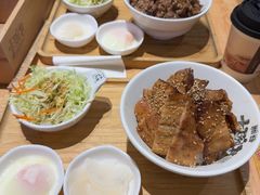 -熊吞·大碗丼烧肉饭(西市场嘉华店)