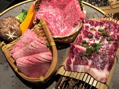 -山川小町·极番烧肉(新地假日广场店)