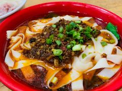 -雷祖芳老妈蹄花店