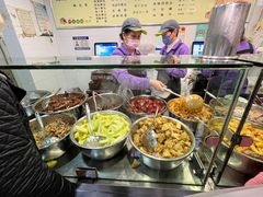 自助取餐区-雪儿钱局泡菜