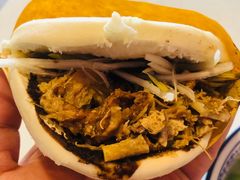 -烤鸭肉夹馍鸭汤店