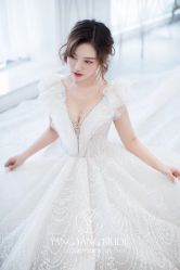 -洋洋婚纱品牌集合店