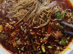-崇州余荞面(落虹桥店)