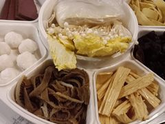-鸡遇虾煲干锅火锅(小寨金莎店)