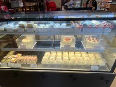 -红宝石·鲜奶小方·海派西点房(南丹店)