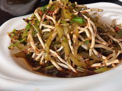 酸菜拌折耳根-泉味道贵州厨房(三里河店)