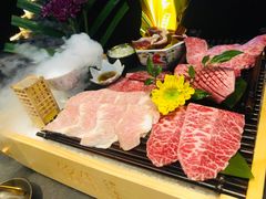 -铭牛烧肉·和牛海鲜自助(高新月牙湖店)