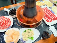 -楼外楼大刀肉传统火锅居(繁荣路店)