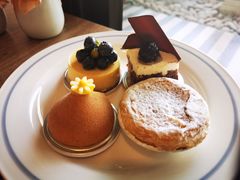 -咖啡苑自助餐厅·中国大饭店