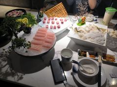 -无界釜·河豚鱼汤锅(红山动物园店)