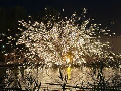 -淄博花灯齐彩城