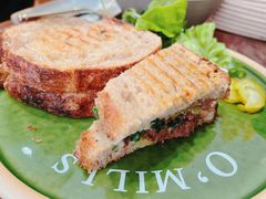 超级牛肉帕尼尼-O'mills Sourdough Bakery&Bistro(永嘉路店)