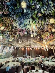 -花嫁丽舍婚礼殿堂(世博江景店)