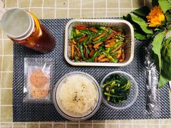 小炒鸡腿肉套餐-曼玉餐厅(中原万达店)