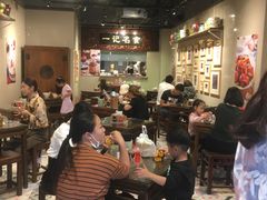 大堂-一记面馆(易发店)