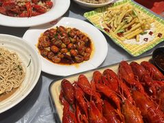 -肥肥虾庄·金牌油焖大虾(杨园滨江时代walk店)