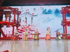 -唐乐宫·歌舞剧院餐厅