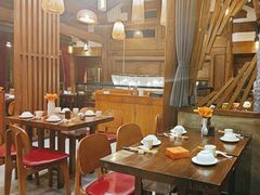 -隔壁老王·家常云南菜(皇冠店)