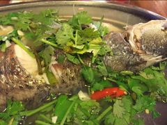 -J Daeng Seafood
