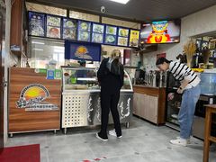 -敖特尔布里亚特美食坊(世纪花苑店)
