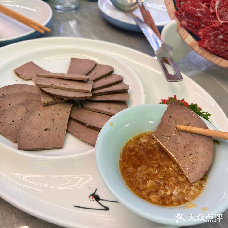岛城第一家驴肉火锅上线啦[加油]