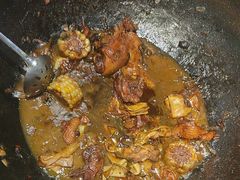 -咱屯子铁锅炖直营店(保利店)