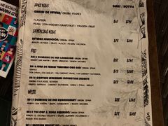 -layback cafe & bar