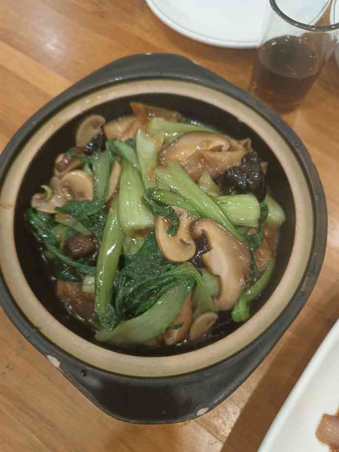 吴记小馆-"朋友远道而来请我吃饭,我就推荐了公司附近.