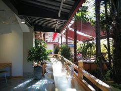 -猫的天空之城概念书店(束河店)