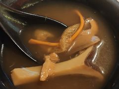 -芸山季·云南山珍菌火锅(人民广场来福士店)