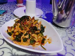 -巴特餐饮6加1音乐餐吧·新疆菜