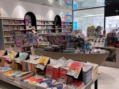 -钟书阁(群光广场店)