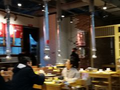 大堂-么肆烤肉·中式自助·烤肉大排档(街道口季佳PAI店)