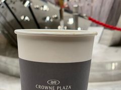 -上海滴水湖皇冠假日酒店