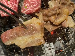 -山川小町·极番烧肉(新地假日广场店)