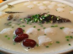 汤逊湖活鱼元肉元-鑫小城故事·砂锅·排骨藕汤(兴业路店)