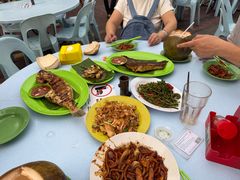 -明记烧鱼美味店