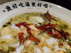 -江渔儿酸菜鱼·拔草餐厅(虎门君乐汇店)