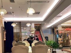 大堂-新粤新疆菜清真餐厅(拱北店)